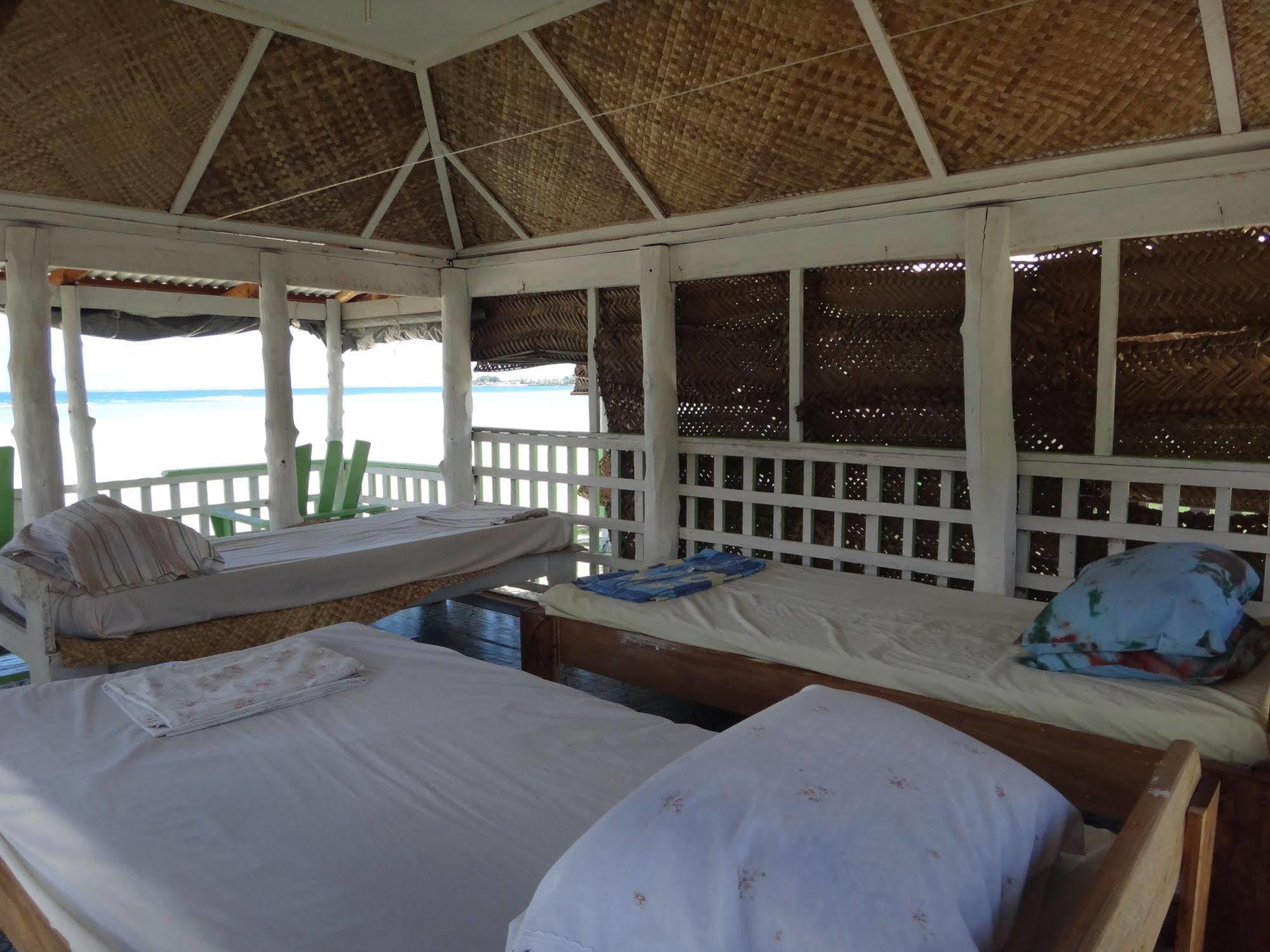 Tailua Beach Fales Manase Exterior foto