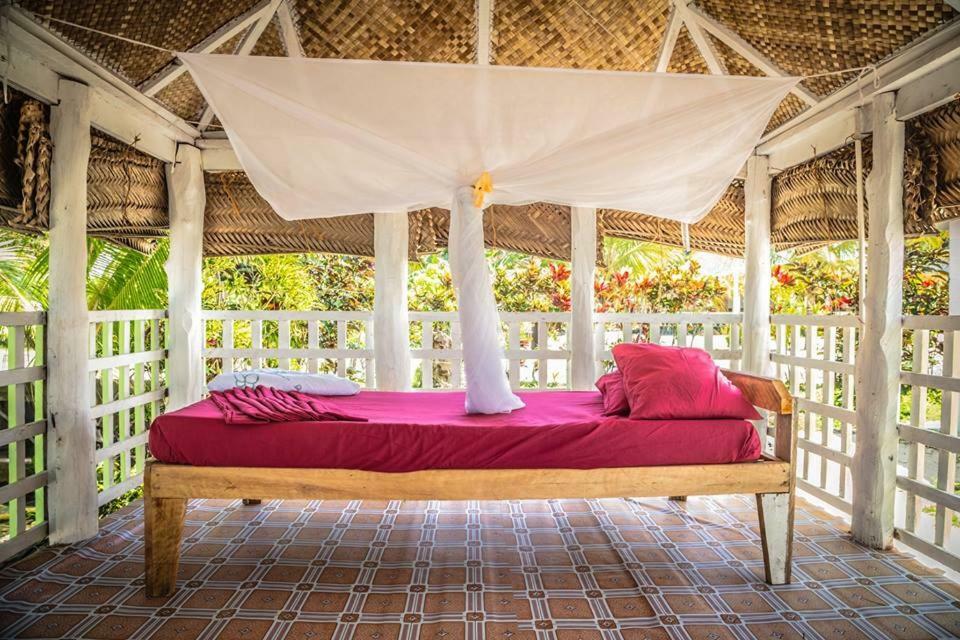 Tailua Beach Fales Manase Exterior foto